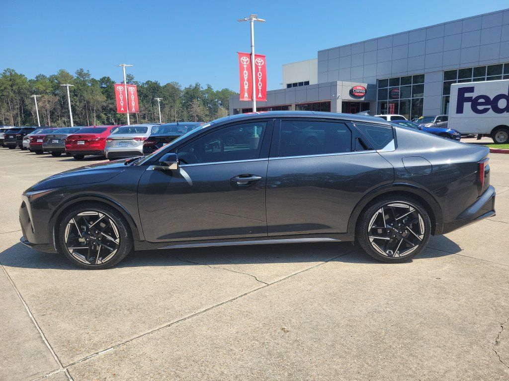 Used 2025 Kia K4 GT-Line w/ GT-Line Sunroof Package FWD image 2