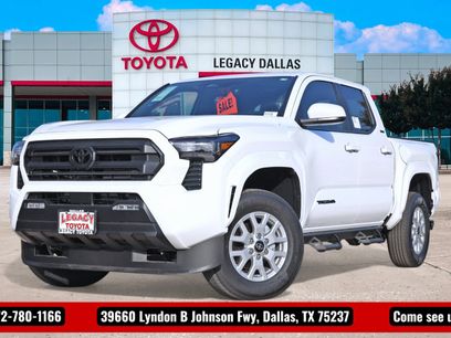 New 2025 Toyota Tacoma SR5