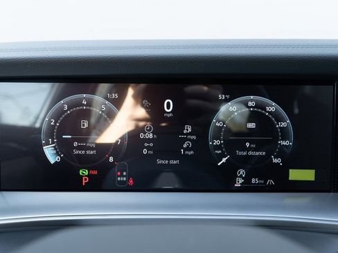 New 2026 Volkswagen Tiguan SE R-Line image 11