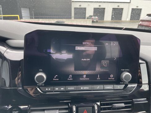 Used 2023 Nissan Pathfinder Rock Creek AWD/4WD image 27