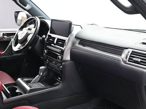 Used 2022 Lexus GX 460 Premium w/ Premium Plus Package image 30
