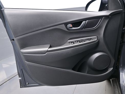 Used 2020 Hyundai Kona SEL AWD/4WD image 9