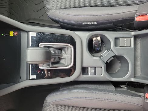 Used 2025 Subaru Forester Premium image 20