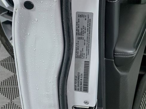 Used 2022 Jeep Grand Cherokee Overland w/ Luxury Tech Group IV image 34