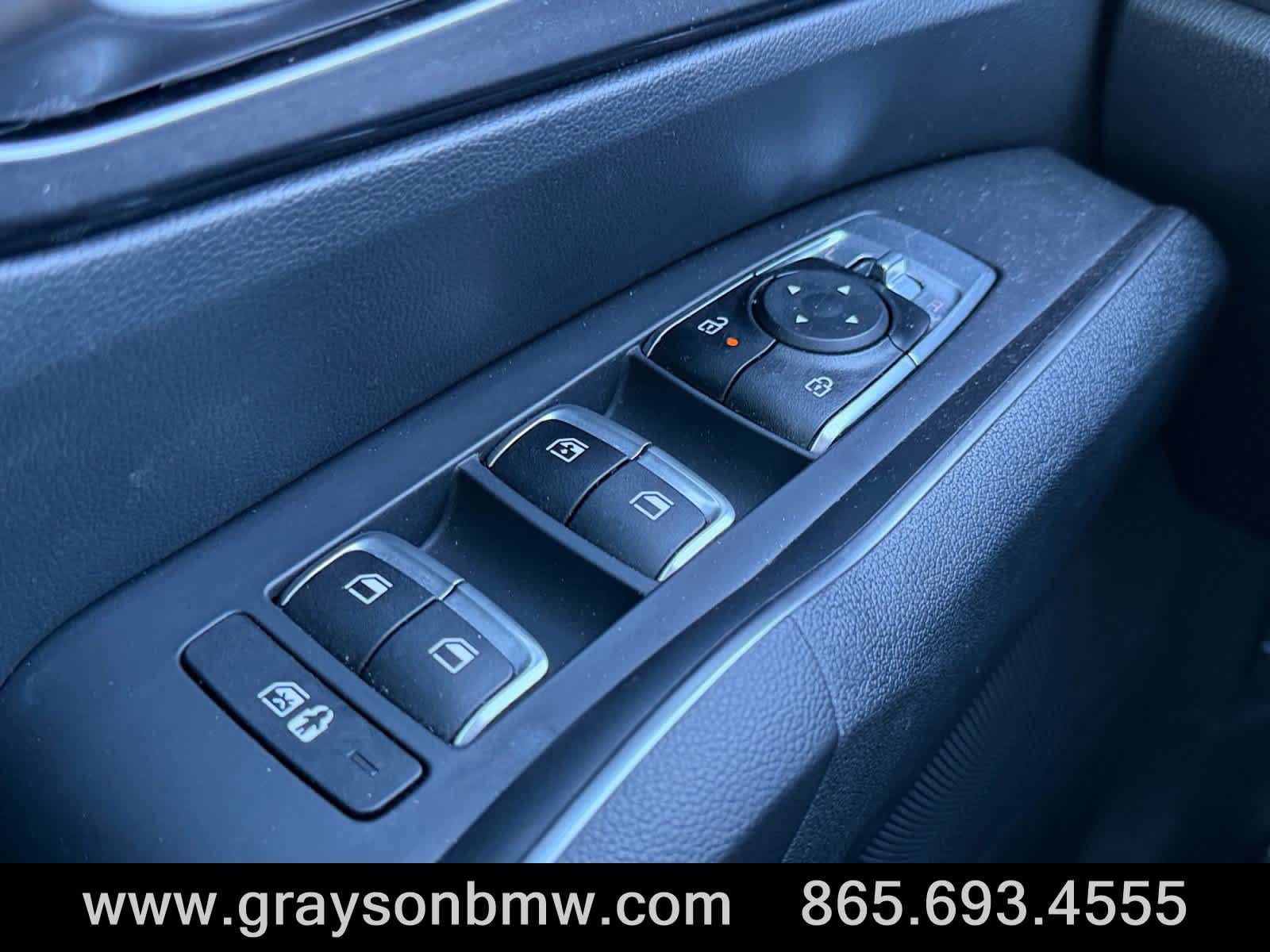 Used 2024 Kia Sorento S w/ Panoramic Sunroof Package FWD image 22