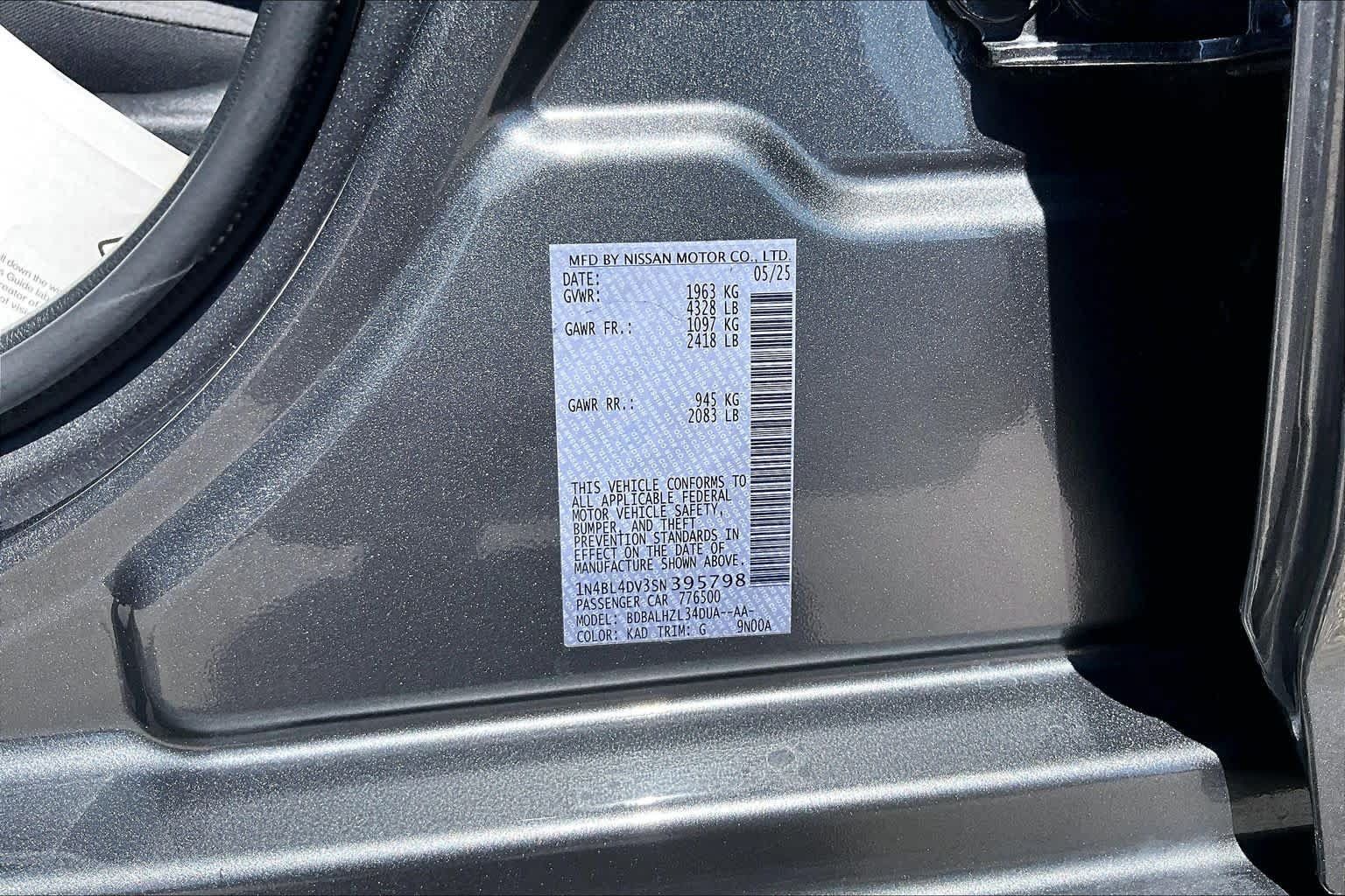 Used 2025 Nissan Altima 2.5 SV FWD image 34