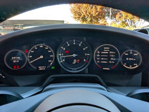 Used 2024 Porsche 911 Carrera image 18