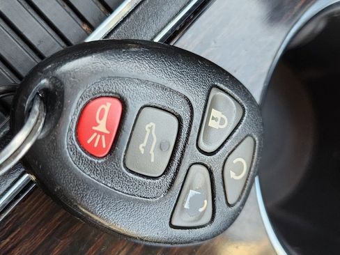 Used 2017 Chevrolet Traverse LT image 22