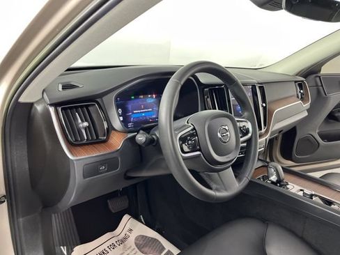 Used 2023 Volvo XC60 B5 Plus w/ Protection Package Premier FWD image 20