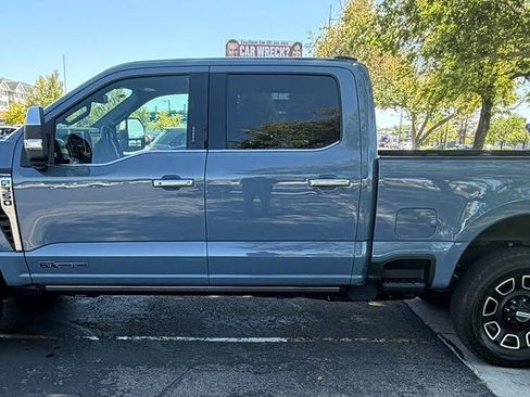 Used 2023 Ford F350 Platinum AWD/4WD image 7
