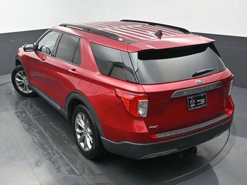 Used 2022 Ford Explorer XLT w/ Equipment Group 202A image 37