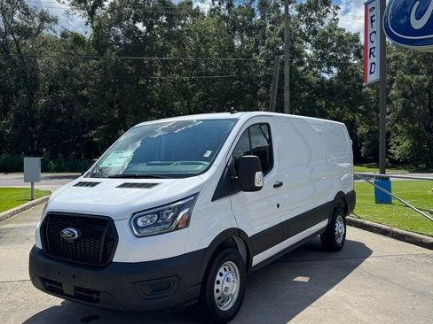Used 2025 Ford Transit 150 Low Roof AWD image 4