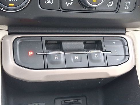 Used 2023 GMC Acadia Denali w/ Denali Ultimate Package image 16