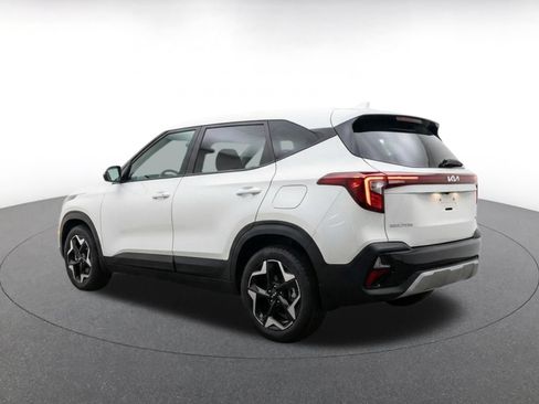 Used 2025 Kia Seltos S FWD image 7