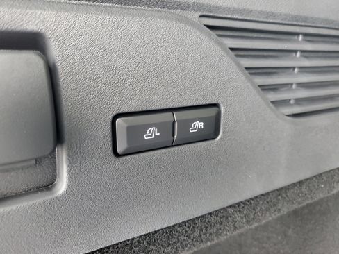 New 2026 Lincoln Nautilus Reserve w/ Jet Appearance Package image 33