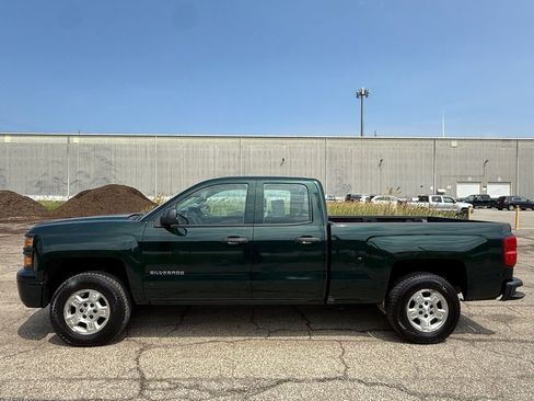 Used 2015 Chevrolet Silverado 1500 W/T w/ Trailering Package AWD/4WD image 2