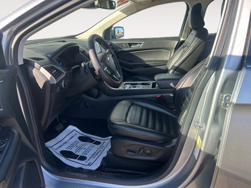 Used 2022 Ford Edge SEL image 9