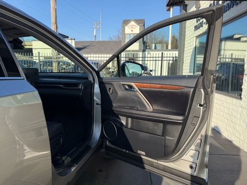 Used 2020 Lexus RX 350L Premium image 23