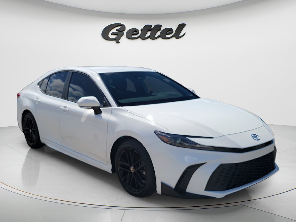Used 2025 Toyota Camry SE w/ Convenience Package FWD image 3