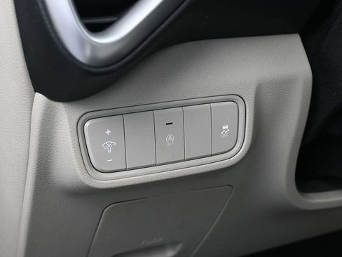 Used 2021 Kia Soul LX image 14