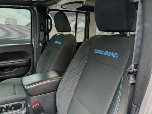 Used 2021 Jeep Wrangler Unlimited Islander image 8