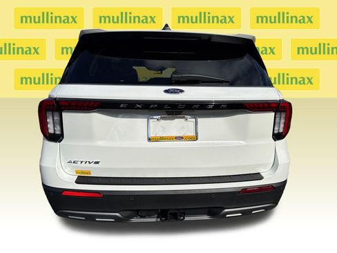 New 2026 Ford Explorer Active w/ Active Comfort Package RWD image 14