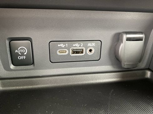 New 2025 Nissan Sentra SV w/ SV Premium Package image 22