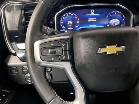 Used 2024 Chevrolet Silverado 1500 LT AWD/4WD image 22