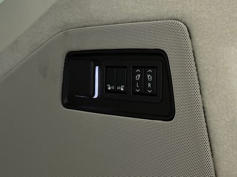 New 2026 Cadillac Escalade ESV Platinum Sport w/ LPO, ONYX Package image 56