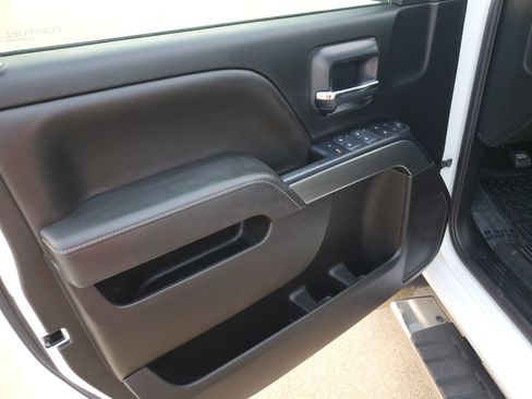 Used 2018 Chevrolet Silverado 1500 LT w/ All Star Edition image 28