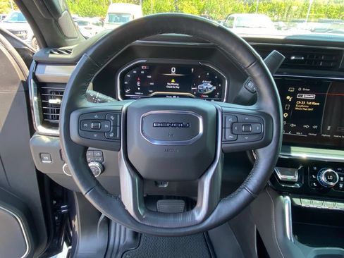Used 2025 GMC Sierra 2500 Denali Ultimate w/ Max Trailering Package AWD/4WD image 14