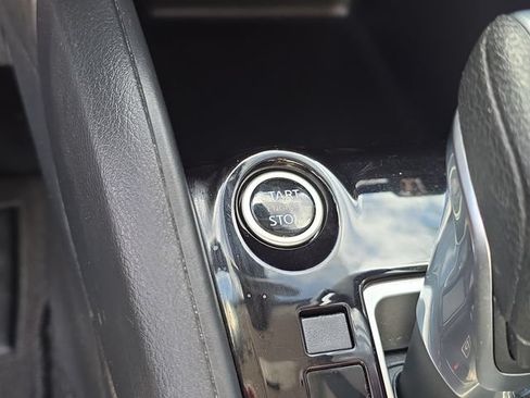 Certified 2021 Nissan Kicks S FWD image 26
