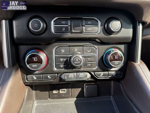 Used 2021 Chevrolet Tahoe LT w/ LT Signature Package image 22