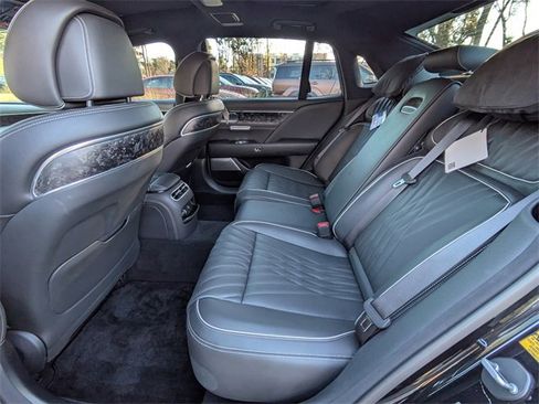 Used 2024 Genesis G90 3.5T image 13