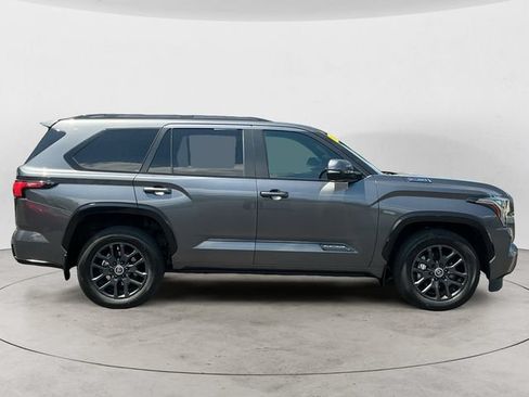Certified 2024 Toyota Sequoia Platinum AWD/4WD image 4