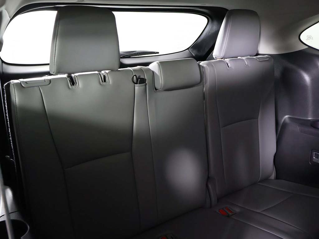 Used 2023 Toyota Highlander Limited AWD/4WD image 35