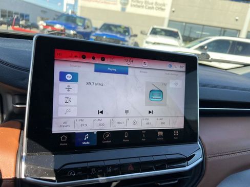 Certified 2022 Jeep Compass Limited w/ Elite Group image 26