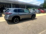 Used 2024 Nissan Rogue SV image 5