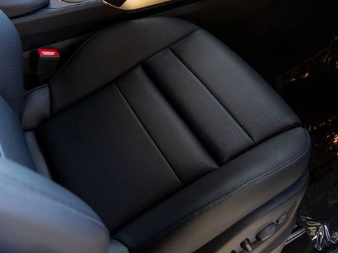 New 2025 Porsche Cayenne S image 56