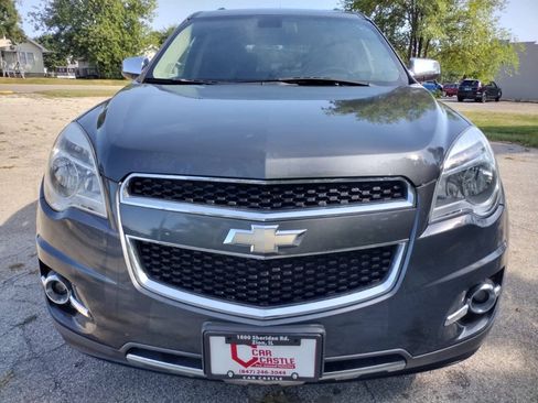 Used 2010 Chevrolet Equinox LT w/ Chrome Appearance Package FWD image 2