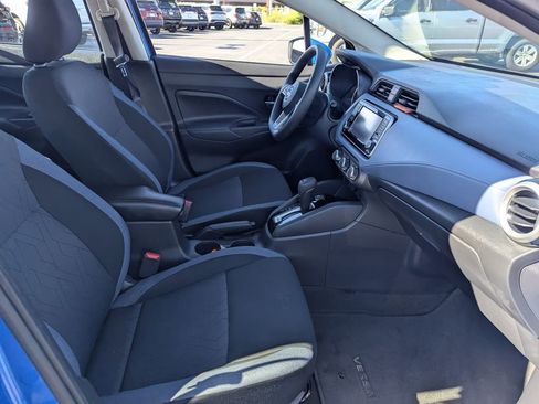Used 2024 Nissan Versa SV FWD image 31