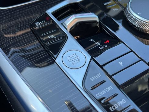 New 2026 BMW X7 xDrive40i w/ M Sport Package image 29