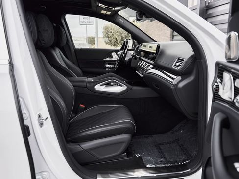 Used 2026 Mercedes-Benz Maybach GLS 600 4MATIC image 20