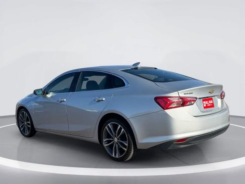 Used 2022 Chevrolet Malibu LT FWD image 3