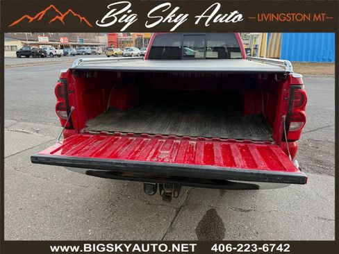 Used 2007 Chevrolet Silverado 2500 LT w/ Heavy-Duty Power Package image 9