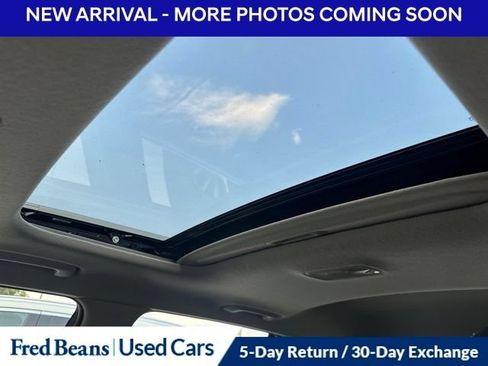 Certified 2023 Hyundai Venue SEL FWD image 14