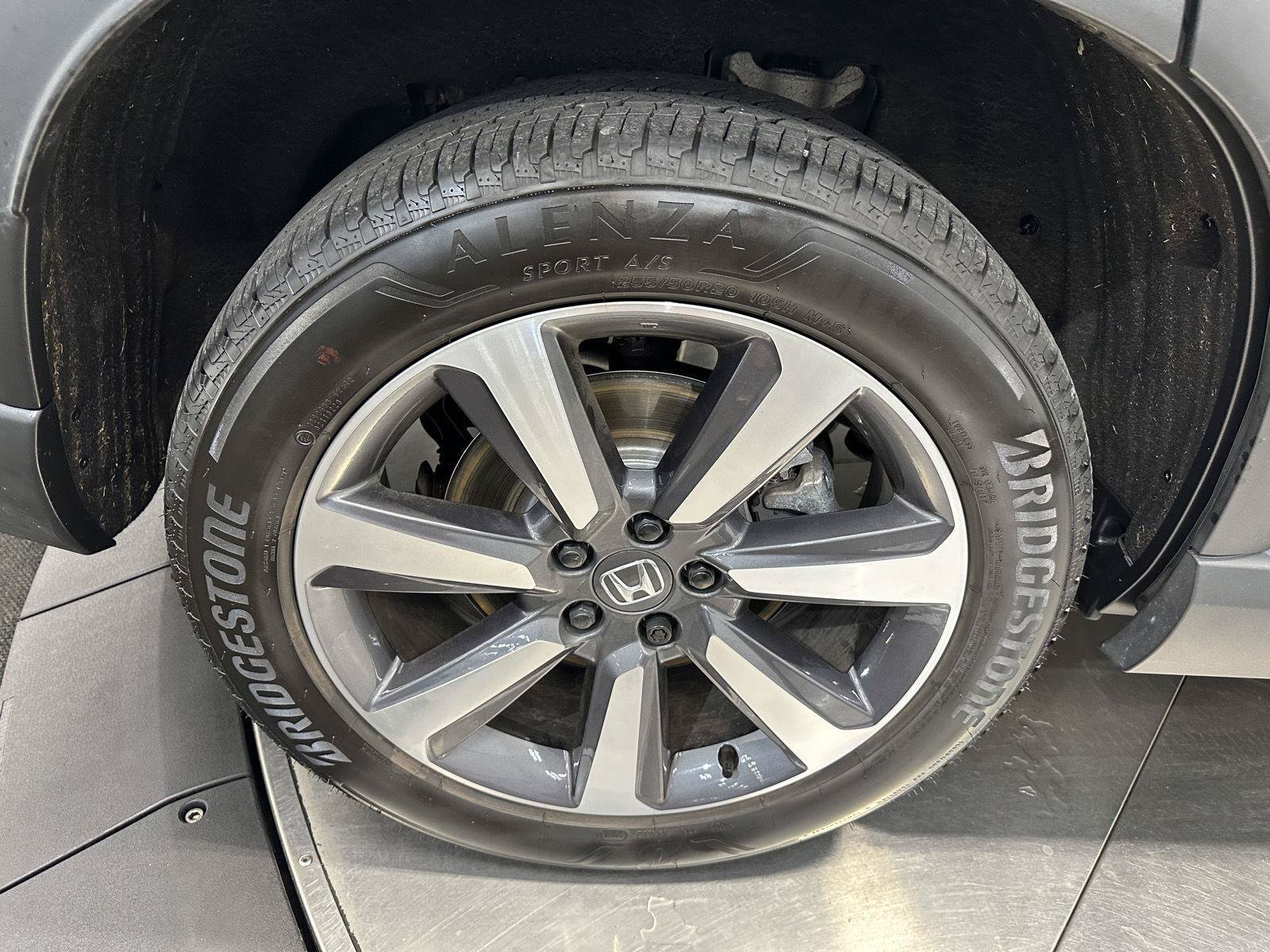 Certified 2025 Honda Pilot Elite image 11
