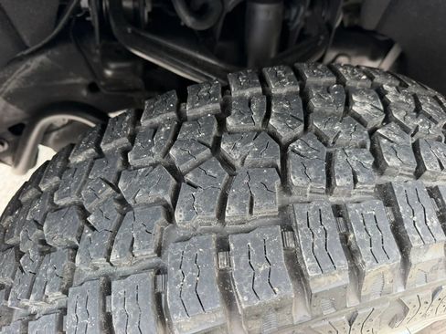 Used 2019 GMC Sierra 2500 SLT w/ Duramax Plus Package AWD/4WD image 39