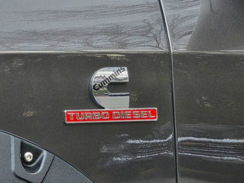 Used 2019 RAM 3500 Laramie image 41