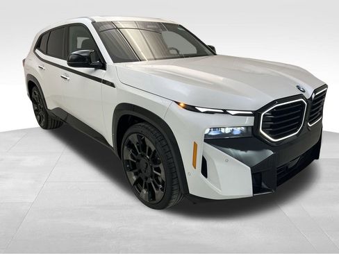 New 2023 BMW XM image 5
